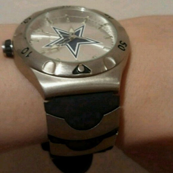 New Mens Cowboys Watch - Picture 3 of 4